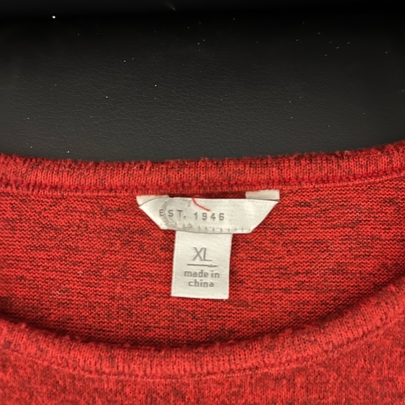 Red Asymmetrical Boxy Blouse with Black Lace Detail - Picture 5 of 6